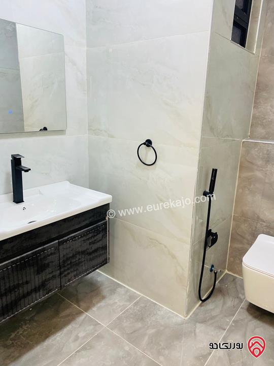 شقة فاخرة جديدة مساحة 160م + 50م ترس للبيع في عمان - المقابلين يوجد كل الطوابق 