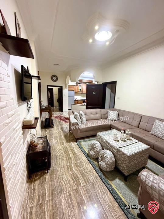 بيت مستقل مساحة 465م على ارض 309م للبيع في عمان - ابو علندا الطبقة الشرقية 