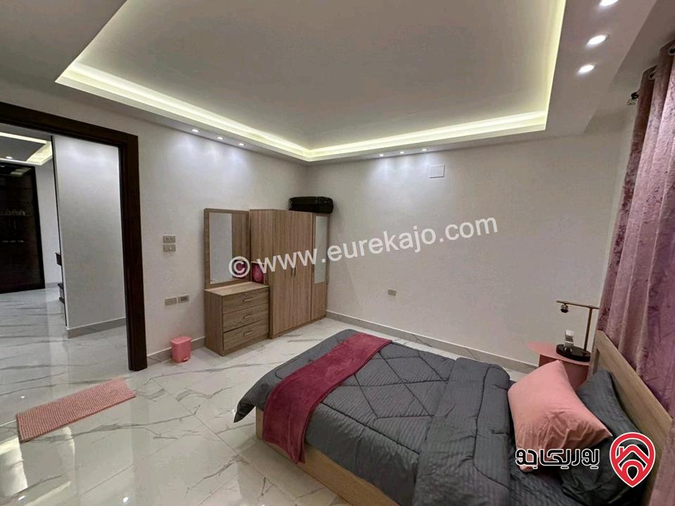 شقة فاخرة طابق ثالث مساحة 242م للايجار مفروشة في عمان - الجبيهة