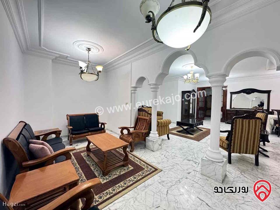 شقة فارغة طابق ثاني مساحة 250م للايجار في عمان - عبدون