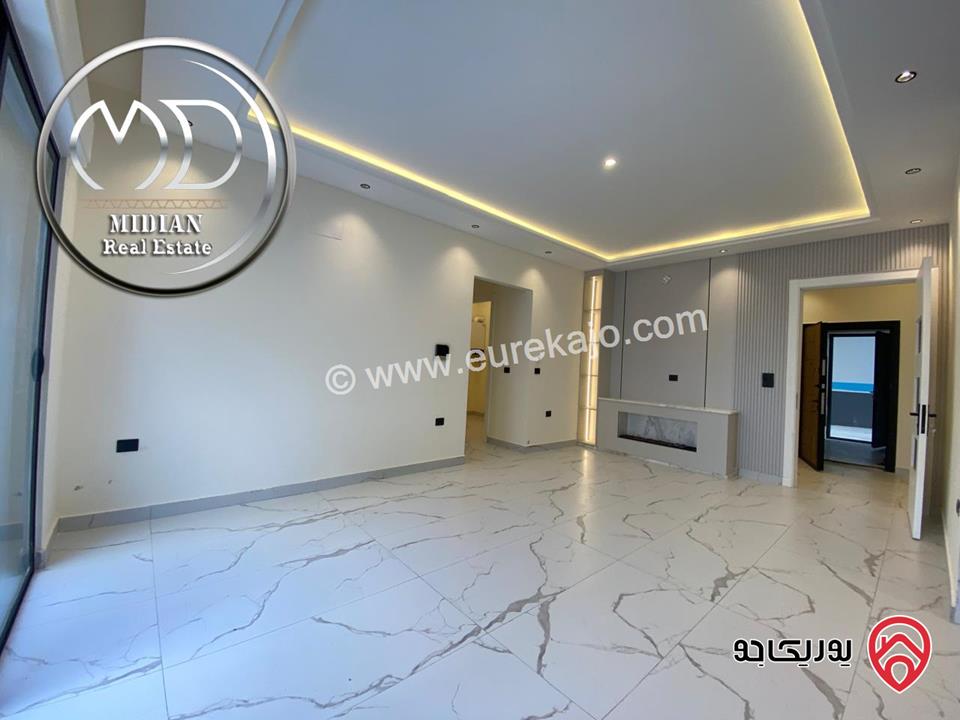 شقق دوبلكس جديدة للبيع في عمان - خلدا طابق أخير مع روف مساحات 240م & 300م مع تراسات تشطيبات ديكورات فاخرة اطلالة جميلة