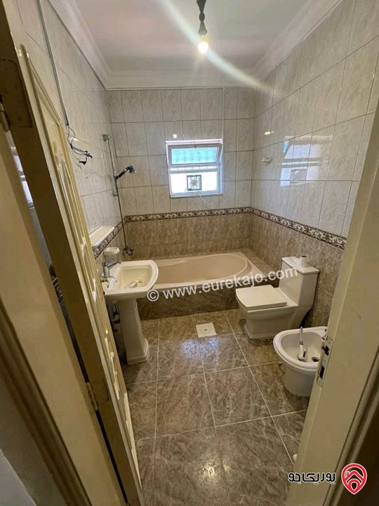 شقتين فارغتان طابقيات مساحة 310م للايجار في عمان - مرج الحمام