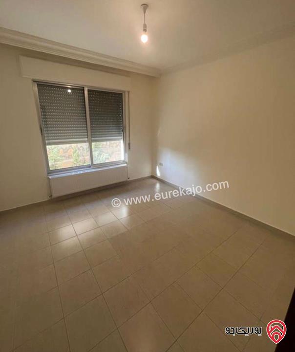 شقة فارغة مساحة 155م داخلي و 30م خارجي للايجار في عمان - ضاحية الرشيد 