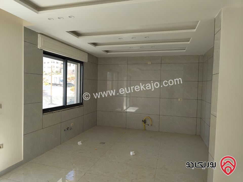 شقة فخمة طابق أول مساحة 176م للبيع في عمان - البنيات