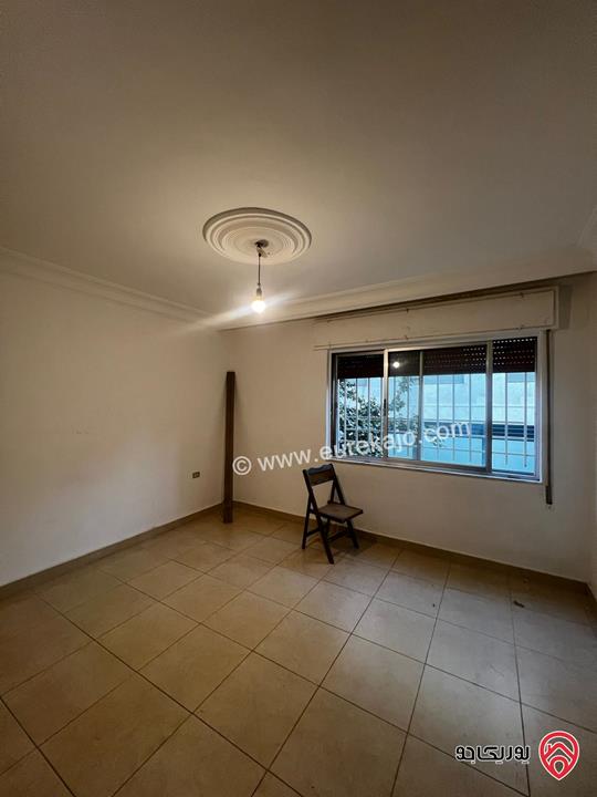 شقة طابق ارضي معلق مساحة 150م للايجار في عمان - ام اذينه