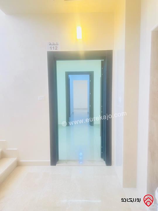 شقة للبيع في عمان مساحه 240 متر طابق اول - ام السماق خلف ستي مول ومكة مول   