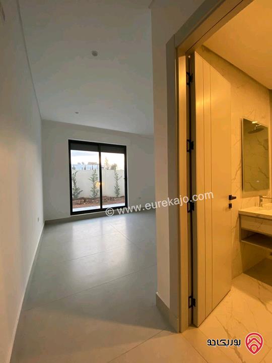 شقة طابقية ارضية مساحة 300م داخلي و 350م خارجي للبيع في عمان - دابوق