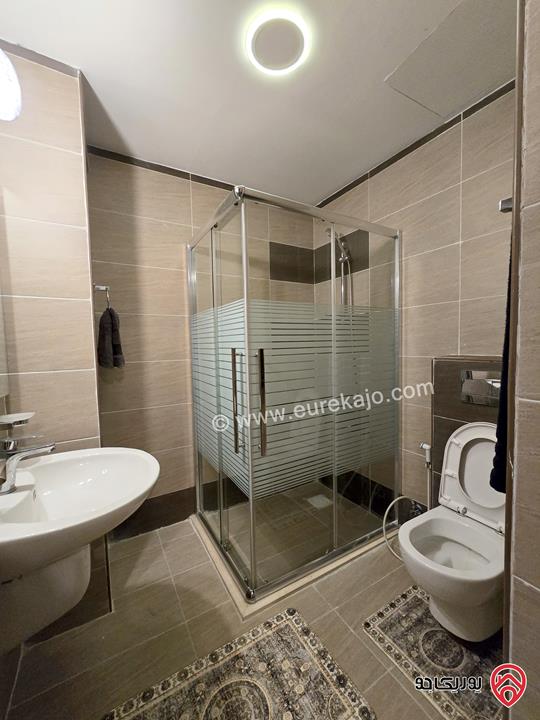 شقة مفروشة جديدة طابق ثاني مساحة 90م للايجار في عمان - أم أذينة