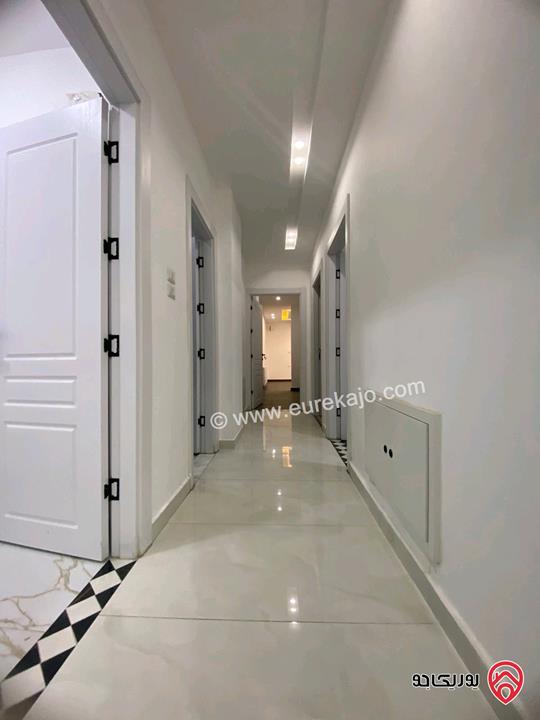 شقة أرضية مساحة 165م داخلي و 20م خارجي للايجار في عمان - طريق المطار