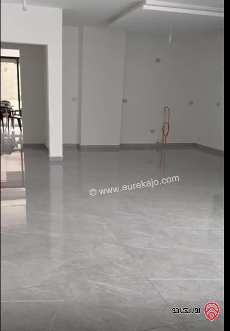 آخر شقتين شبه أرضية 172م وأرضية 170م للبيع في عمان – أم أذينة