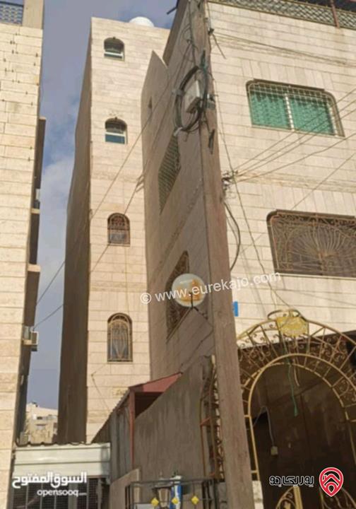 عماره للبيع في عمان - أم نوارة على مساحة أرض 400م 3 طوابق وروف بسعر مناسب 