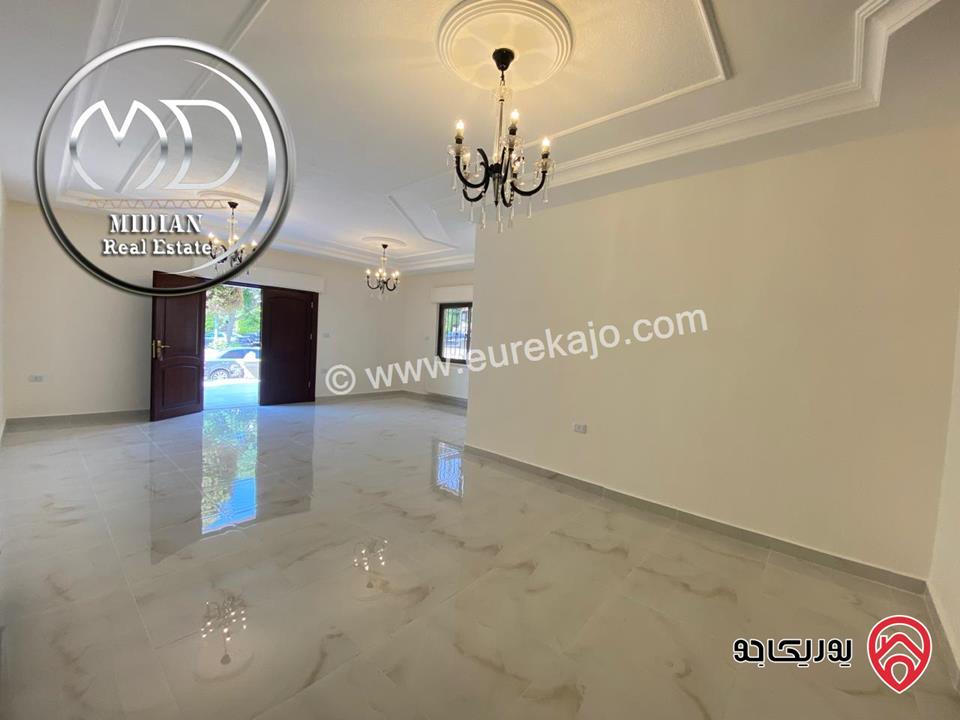 شقة ارضية فارغة للايجار في عمان - خلدا العوجانية مساحة 190م مع ترس و حديقة 120م تشطيبات و ديكورات عصرية فاخرة