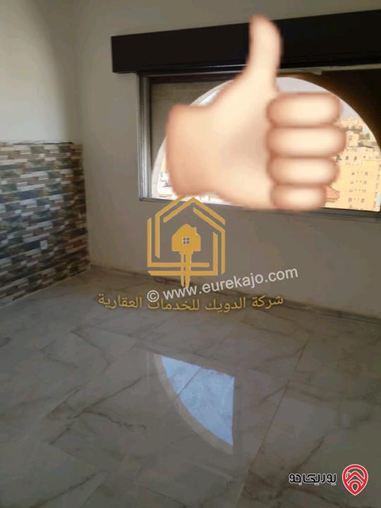 شقة فارغة طابق اول مساحة 110م للإيجار في عمان - تلاع العلي 