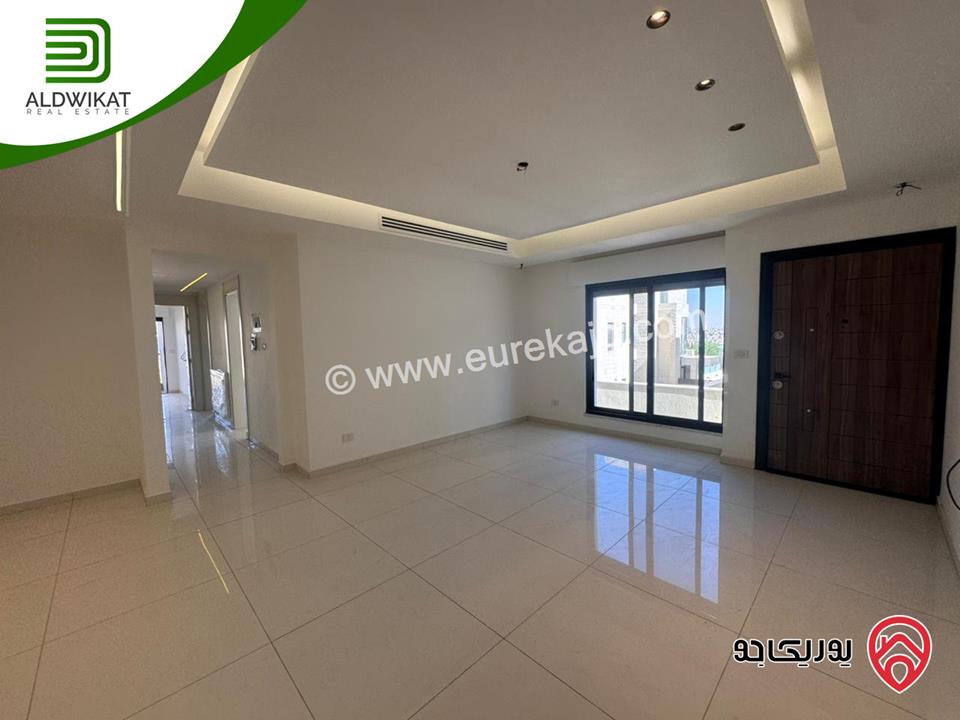 فيلا متلاصقة للبيع في عمان - عبدون مساحة الارض 400م ومساحة البناء 500م موقع مميز