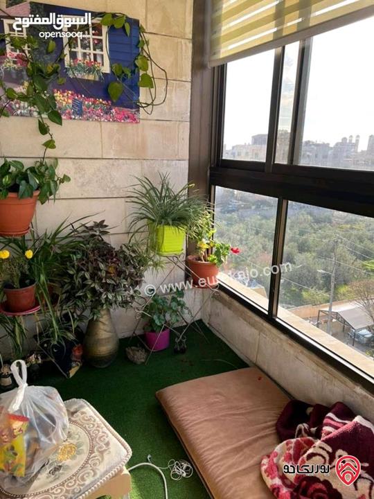 شقة طابق ثالث مساحة 175م للبيع في عمان - خلدا