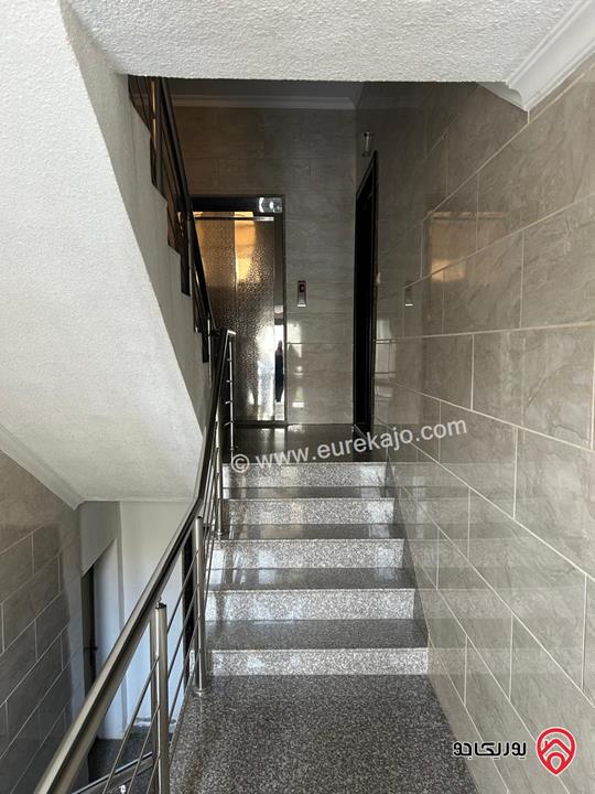 شقة ارضية مساحة 196م داخلي و 70م خارجي للبيع في عمان - ضاحية الامير راشد