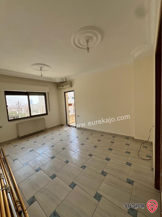 شقة طابق ثاني مساحة 164م للبيع في عمان - خلدا