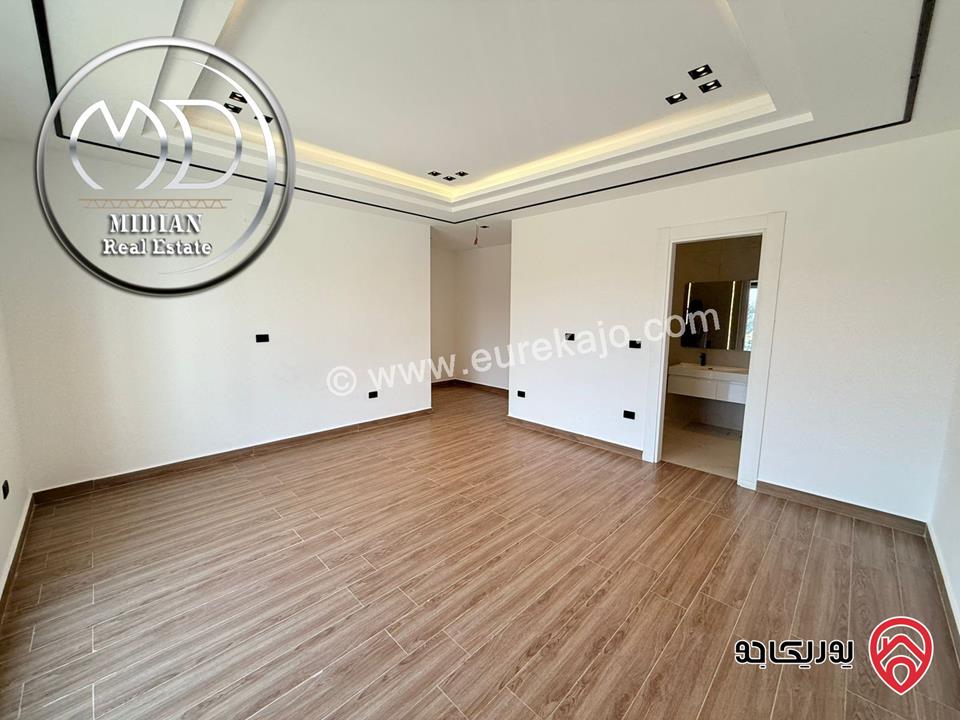 شقق للبيع في عمان - ضاحية النخيل مساحات 250م 4 نوم تشطيبات و ديكورات عصرية فاخرة جديدة لم تسكن