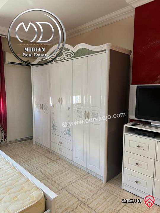 شقة مفروشة للايجار في عمان - ام السماق مساحة 210م طابق ثاني تشطيبات وفرش فاخر اطلالة جميلة بسعر مميز