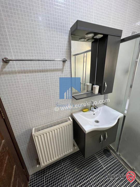 شقة أرضية مساحة 140م داخلي مع ترسات 80م للبيع في عمان - أم السماق الجنوبي