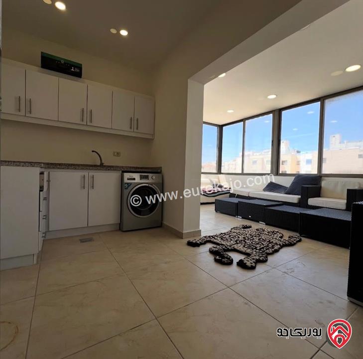 شقة مساحة 190م مع روف 60م وترس 70م للبيع في عمان - دير غبار