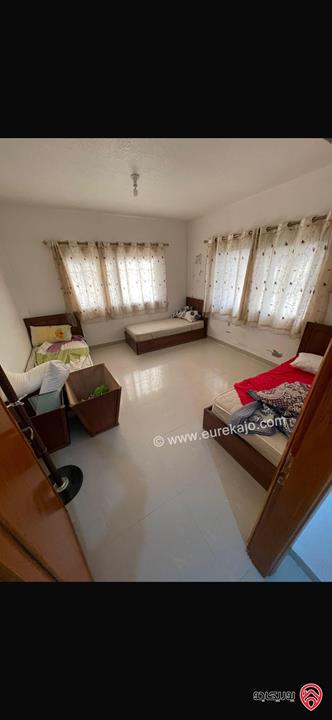 مزرعة مساحة الأرض 10 دونم والبناء 500م للبيع في عمان - منطقة وادي السير البصة ام الخنازير 