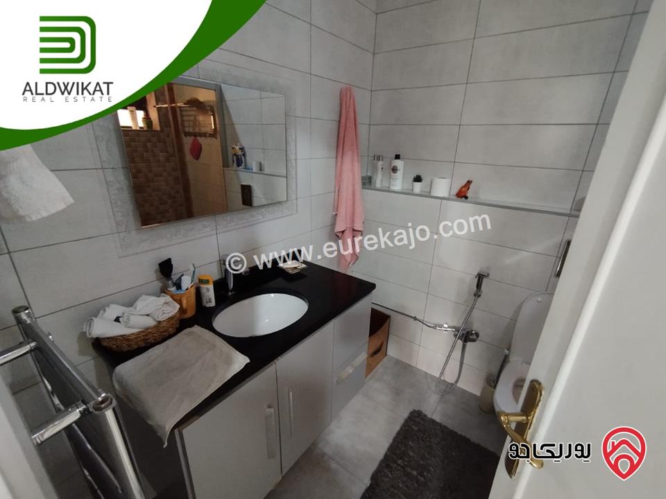 فيلا مساحة البناء 400م ومساحة الارض 430م ومساحة الحديقة 200م للايجار في عمان - ام السماق