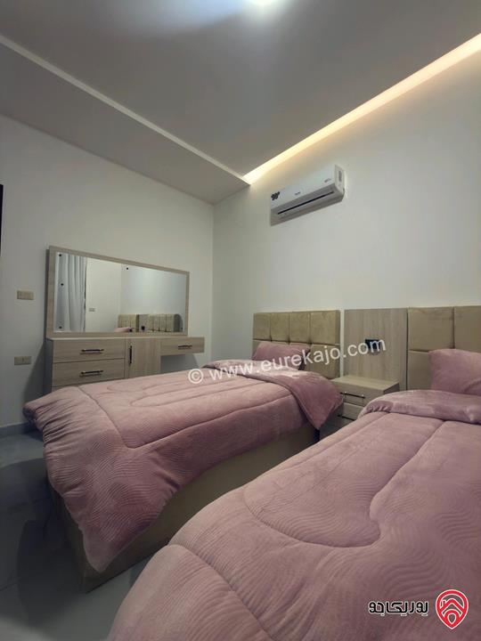 شقة مفروشة ديلوكس طابق ثالث مساحة 150م للايجار في عمان - ام السماق 