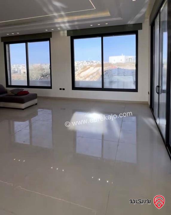 فيلا فخمة مساحة 850م على أرض 720م للايجار في عمان - الظهير 