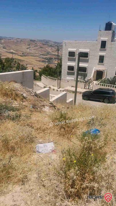 ارض استثمارية مساحة 892م للبيع في عمان - صافوط
