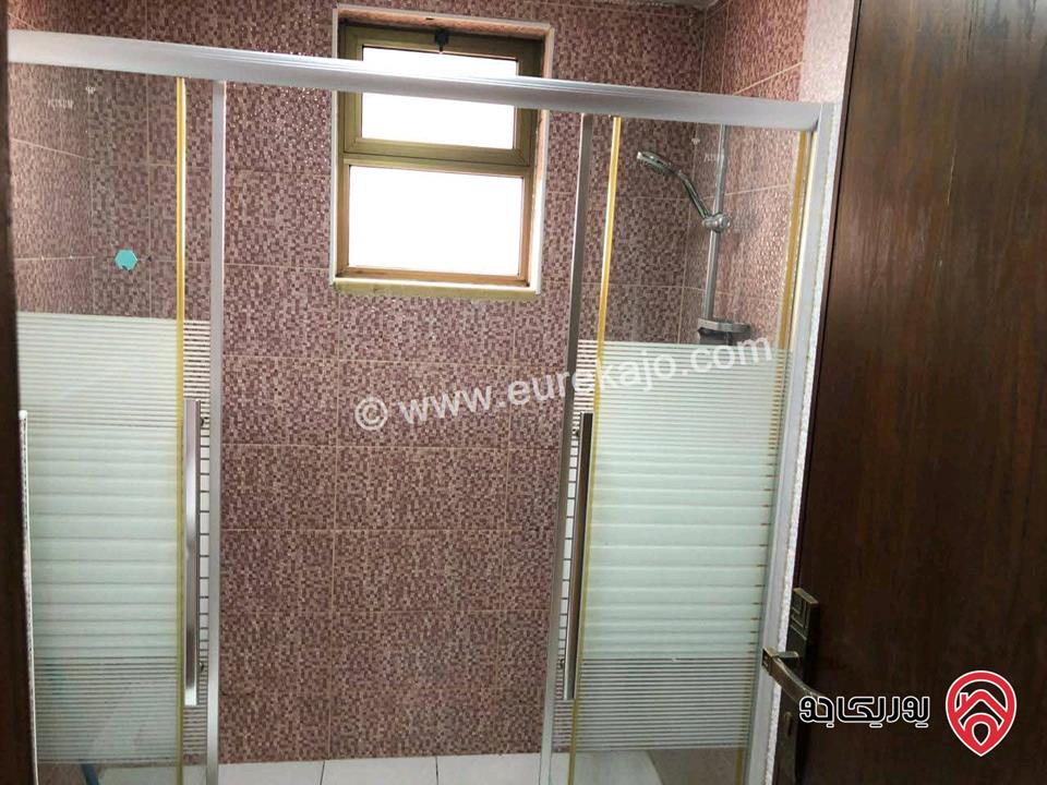 شقة فارغة طابق ثالث مساحة 100م للايجار للعرسان او عائلة صغيرة في عمان - دير غبار