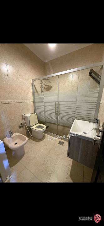 شقة فخمة مساحة 175م طابق ثاني للبيع في عمان - خلدا