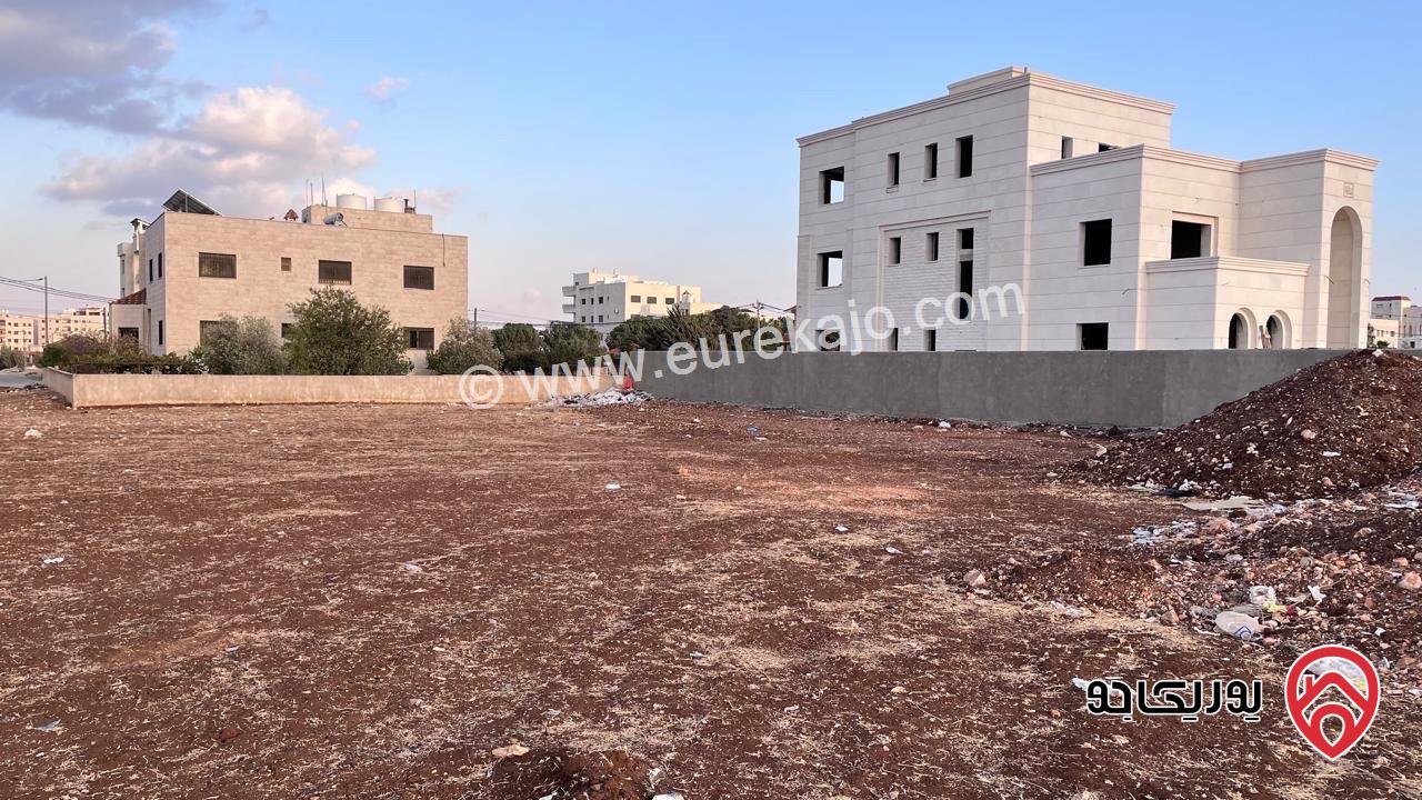 قطعة أرض سكنية راقية مساحة 874م للبيع في إربد / إيدون – أبو عوسية