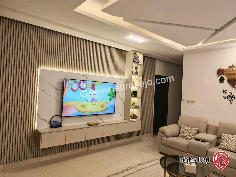 شقة ارضية مساحة 160م داخلي و 40م خارجي للبيع مفروشة في عمان - أبو السوس