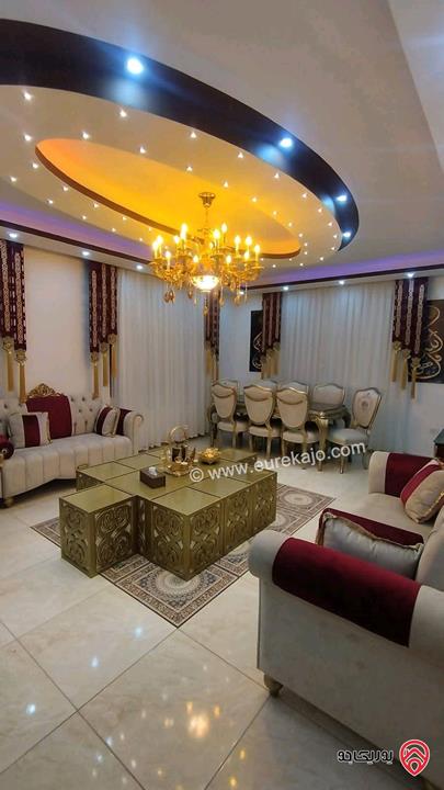 فيلا مساحة 560م على ارض 711م للبيع في الزرقاء - ام رمانة