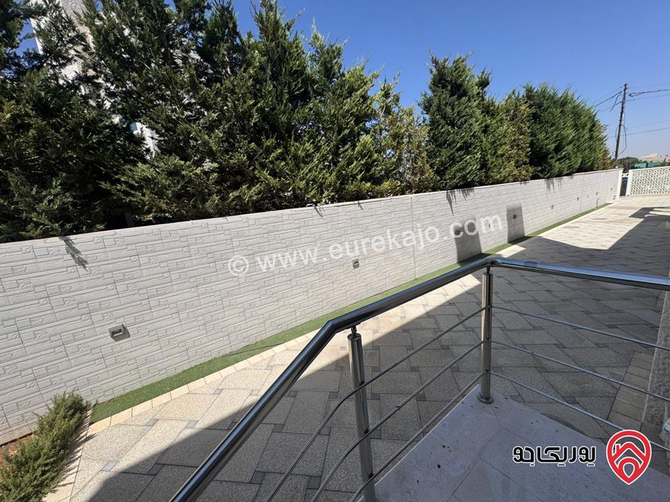 فيلا مستقلة للبيع في عمان - عبدون مساحة الارض 1350 م والبناء 1000م ، الحديقة 400م ، الترس 200م بالقرب من السفارة الامريكية موقع مميز 