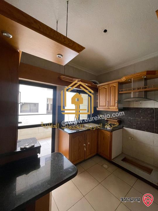 شقة سوبر ديلوكس طابق اول مساحة 100م للإيجار في عمان - الرابية 