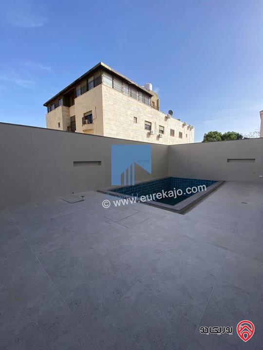 شقة أرضية طابقية مساحة 306م مع ترسات 200م ومسبح لم تسكن للبيع في عمان - أم السماق