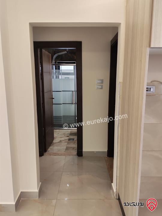 شقة طابق أول مساحة 100م للايجار في عمان - الجبيهة 