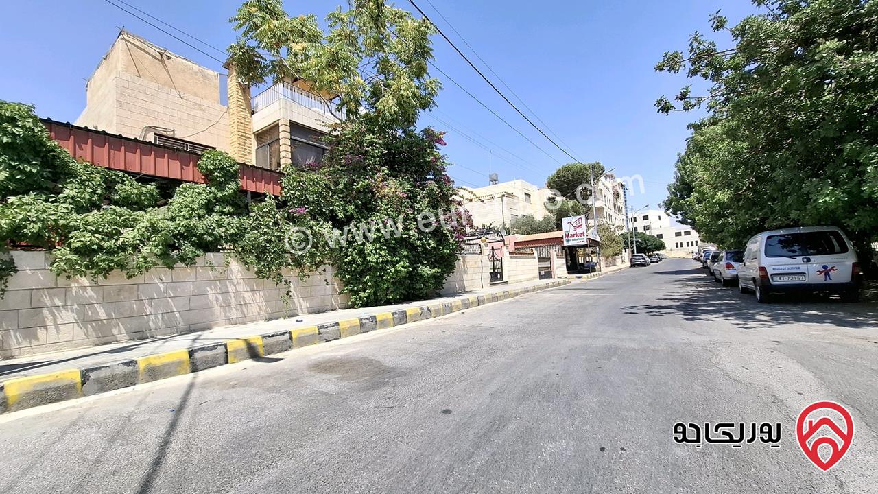 منزل مستقل طابقين على أرض 859م للبيع في عمان - طبربور