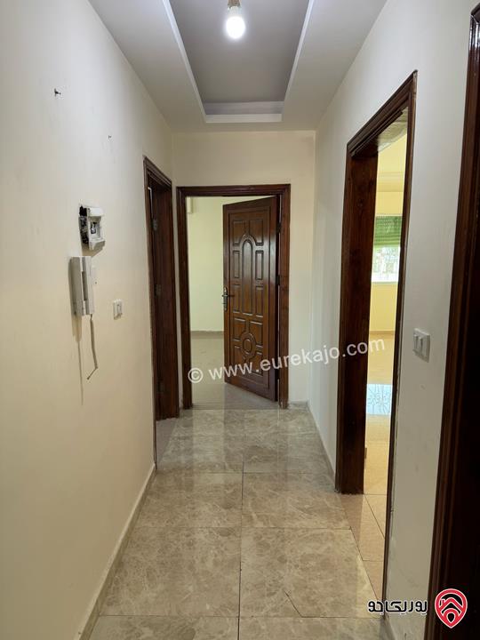 شقة طابق رابع مساحة 150م للبيع في اربد - الحي الشرقي