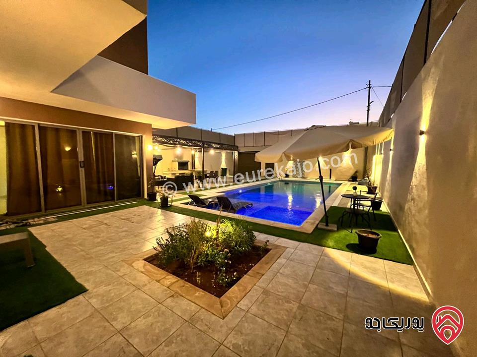 شاليه مساحة الأرض 344م والبناء 149م للبيع في البحر الميت - الجوفة