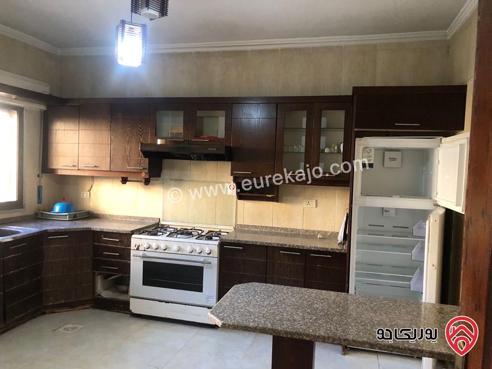 شقة طابق أول مساحة 120م للايجار مفروشة في عمان - الجبيهة