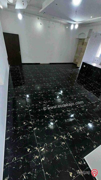 شقتين عدد 2 طابق ثاني سوبر ديلوكس مساحة 154م لكل شقة للبيع في المفرق 