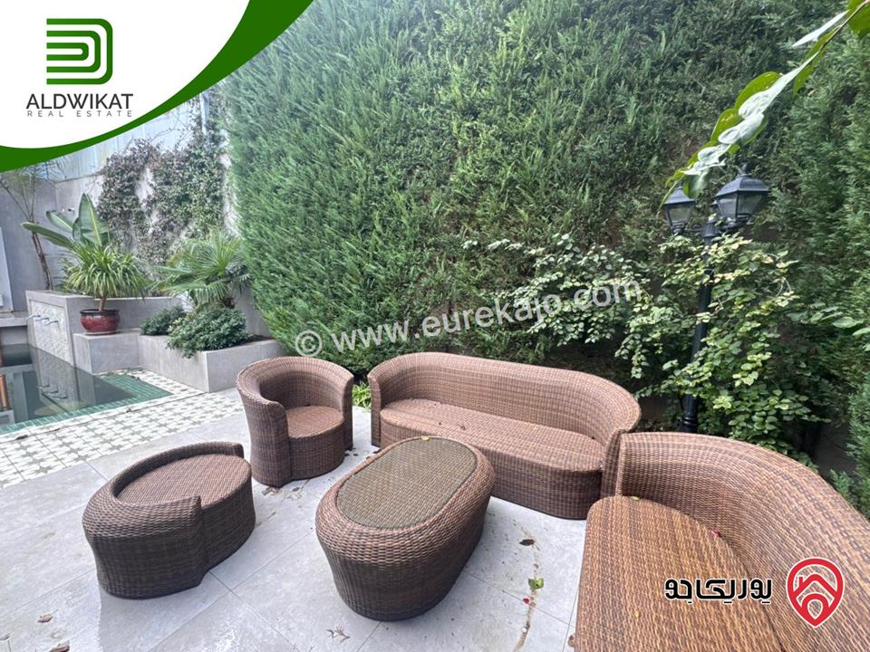 فيلا فاخره مفروشه مستقلة للبيع في عمان - دابوق مساحة البناء 800م ، الارض 770م ، الحديقة 200م والترس 200م