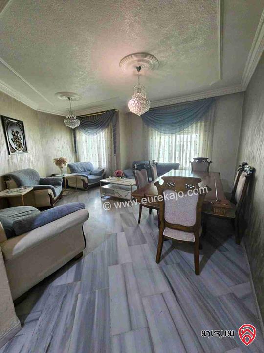 شقة طابق ارضي معلق مساحة 170م مع كراج ومدخل مستقل للبيع في عمان - ضاحية الرشيد