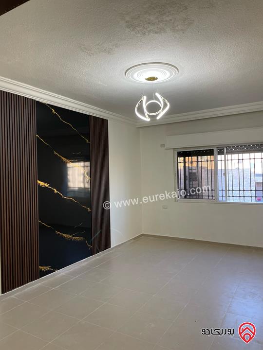 شقة طابق رابع مع روف مساحة 147م للبيع في عمان - ضاحية الاستقلال 