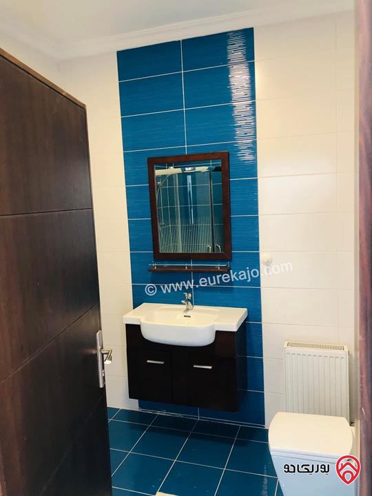 شقة طابق ثالث مساحة 205م مع روف 25م للبيع في عمان - الكرسي