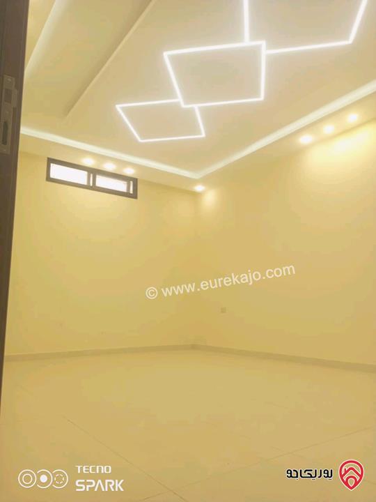 شقة مساحة 100م شبه ارضي للبيع في الزرقاء - مدينة الشرق