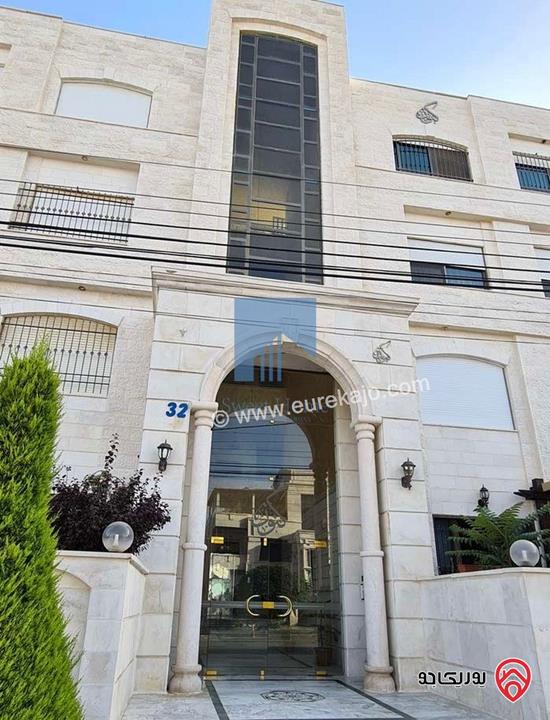 شقة مميزة للبيع في عمان - الكرسي قرب المخابرات طابق ثالث 240م تشطيب سوبر ديلوكس